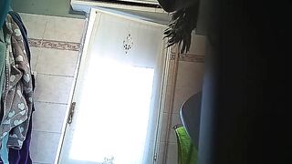 Wifey shower,huge nipples, huge vagina