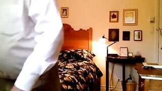 Bear Daddy's Striptease