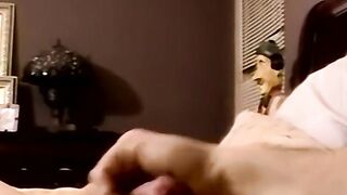 Handsome amateur presents his naked body and wanks off
