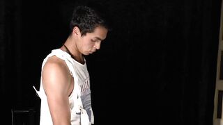 Casting Flexing And Cumshot Vincenzo Mazzi
