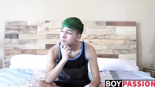 Skinny gay talks in an interview before pleasuring himself
