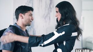 Big tits MILF enjoyed the passionate VR