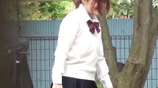 Hidden camera recorded kinky Japanese babes pissing outdoor