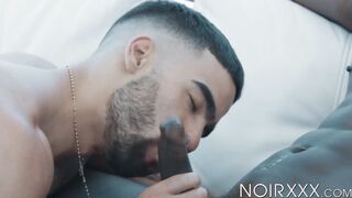 Muscled DeAngelo Jackson drowns my butt with ecstasy thanks to his erect dick