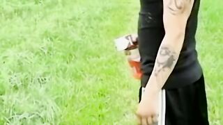 Solo cock wanking with tattooed stud who jerks off his dick