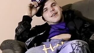 Amateur youngster shaved and sucked by old cum loving homo