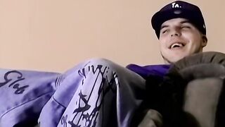 Amateur youngster shaved and sucked by old cum loving homo