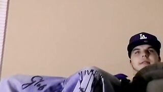 Amateur youngster shaved and sucked by old cum loving homo