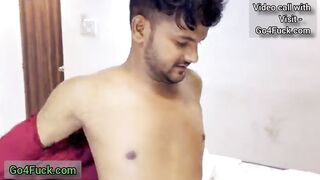 Indian Bade Bade Doodh Wali Bhabhi Ko Hotel Me Chudai Kari Boyfriend ne
