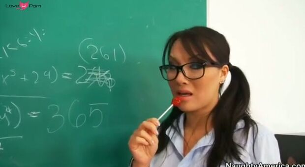 Slim Asa Akira fucking into the classroom with her glasses