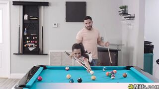 Playing pool with beautifl MILF Freya