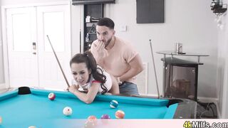 Playing pool with beautifl MILF Freya