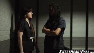 Tattooed Sinn Sage arched his back for hardcore pussy fingering by black lesbian Kira