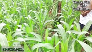 Desi village Bhabhi Ki Gaon Ke Khet Me Chudai