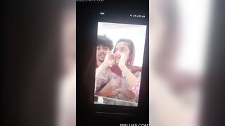 Sexy Indian Girl Shows Boobs