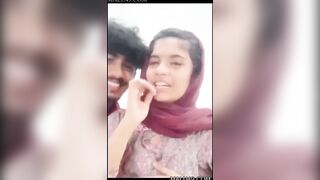 Sexy Indian Girl Shows Boobs