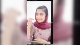 Sexy Indian Girl Shows Boobs