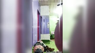 Horny Indian Bhabhi Shows Nude Body
