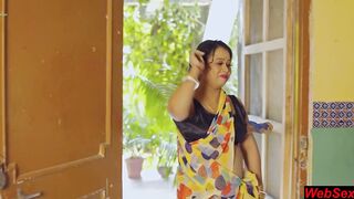 Chote Sahab Ke Sath Masti Chudai Hindi Web Series Sex_ Surprise Teen Porn