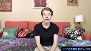 Young fellow smashing his own butt and contacting his huge dick