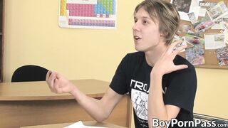 Smooth twink Kaiden Ertelle fucked from behind after hot BJ