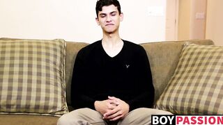 Twink is impossible to stop from jerking off after interview