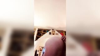 Cougar squirts when hubby Spanish and fingered gaping arse
