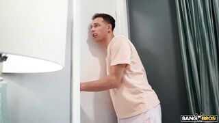 Creampie my stepsis in the shower