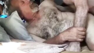 Bareback Daddy Gets Fucked Hard
