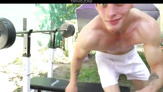 Outdoor Workout Flexing Alexander Dorch
