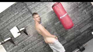 Handjob And Massage With Sanchez Paolo Part 1