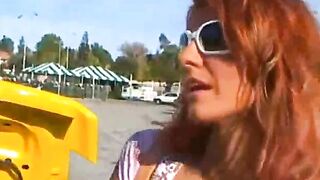 Pussy auf Parkplatz klargemacht