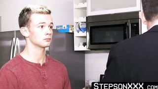 StepsonXXX.com - Staying up late so my ripped stepdad Sean Duran can cum inside me