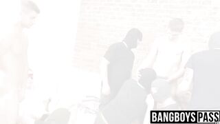 Intense hardcore orgy with horny hunks getting serviced hard