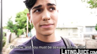 LatinoJuice.com - Straight guy Ariano maintains eye contact with me while he blows my
