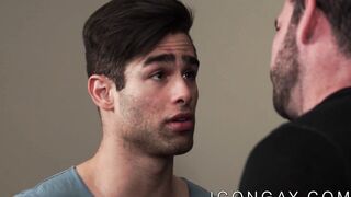 Muscular hunk fucks his lover as a last resort for breakup