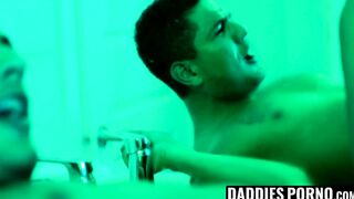 DaddiesPorno.com - DILF seduces stepson in the shower during a hot summer day