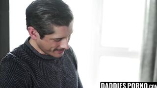 DaddiesPorno.com - Horny twink kneels for stepdaddys enormous dick in me