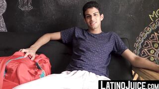 LatinoJuice.com - My tatted boyfriend Kendro runs his mouth up and down to lean Aquil