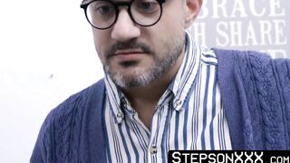 StepsonXXX.com - Luring my stepdaddy Lance Hart to fuck me by flaunting my bubble but