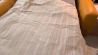 Geile Schweizer Stiefmutter Lutscht Meinen Schwanz