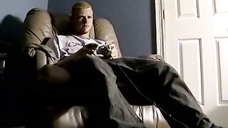 Amateur gets blowjob before giving mature gay a mouthful