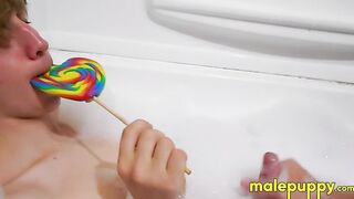 Daddy Richard Lennox rubs and plays the dick of young Elis Ataxx with some dirty talk