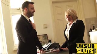 UKSubSluts.com - Smoking hot MILF Amy's enjoyment of rough pounding