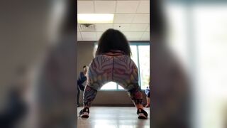 Pinky Fitness Ass