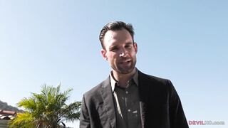 Isabel Moon wants anal sex by stepdad