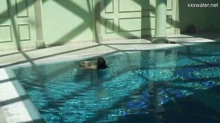 Chubby Hottie Puzan Bruhova swims nude inside the pool