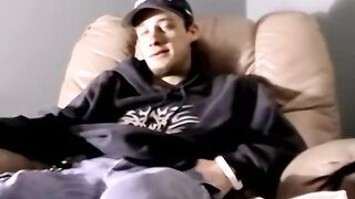 Handsome amateur jerking off his thick cock in kinky solo