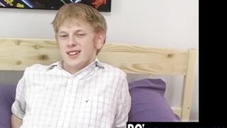 Sky Sylvanus a blonde twink plays his dick and jerks off solo