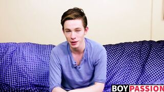 Twink interviewed before shoving fingers inside of his ass